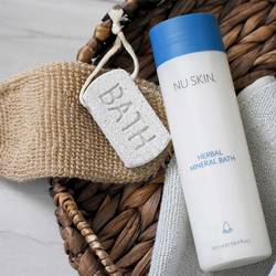 nuskin-herbal-mineral-bath-lifestyle-carousel-image-03-US