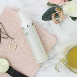 nu-skin-ageloc-gentle-cleanse-and-toner-lifestyle
